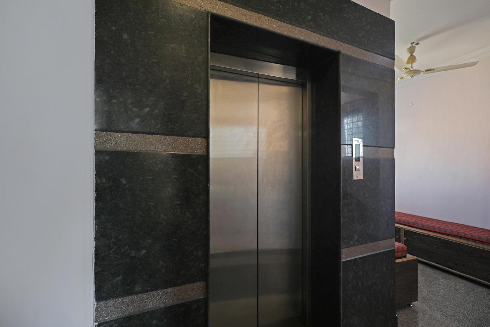 Hotel O Hotel Utsav Palace Bangalore Bagian luar foto
