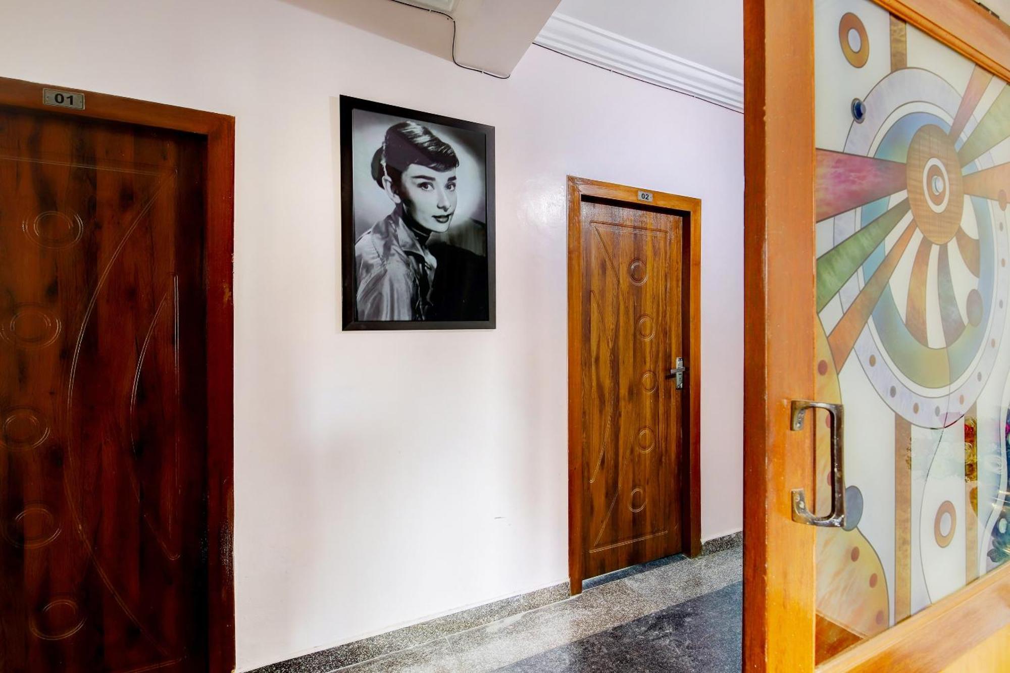 Hotel O Hotel Utsav Palace Bangalore Bagian luar foto